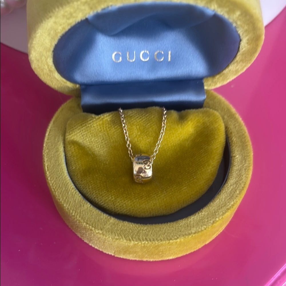 Gucci Gold Necklace logo 18k